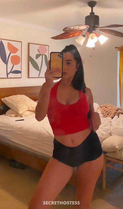 23 year old Asian Escort in Louisville KY Milky ? hookups and my nudes