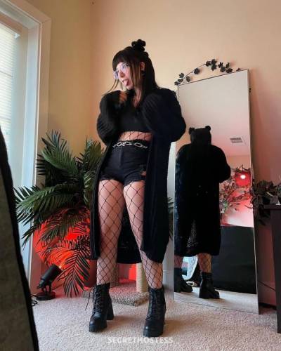 26 year old Escort in Lawrence KS Escort ready to meet up