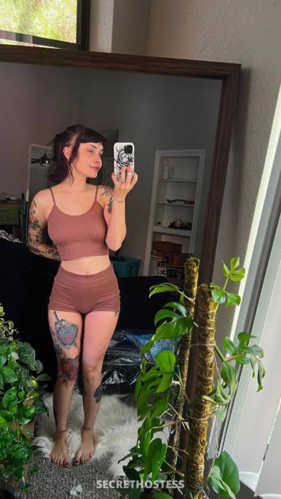 25 year old Asian Escort in Iowa City IA Princess Zelda READY FOR YOU NO UPFRONT