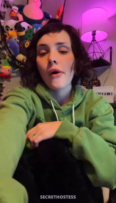 26 year old Asian Escort in Des Moines IA Gothic princess avail to offer quality escort services, gf 