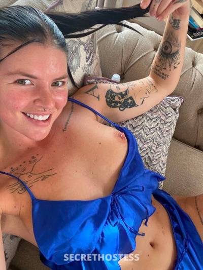 25 year old Escort in Ames IA Escort available for hookup