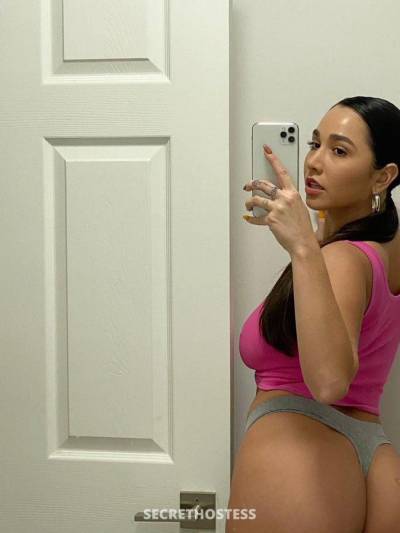 22 year old Asian Escort in Peoria IL Hookups