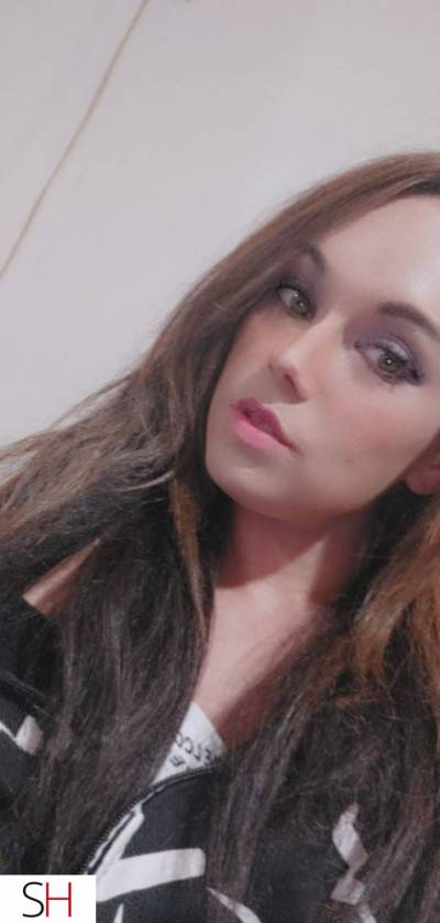 24 year old Asian Escort in Winnipeg Stop ? right here if you need to cum