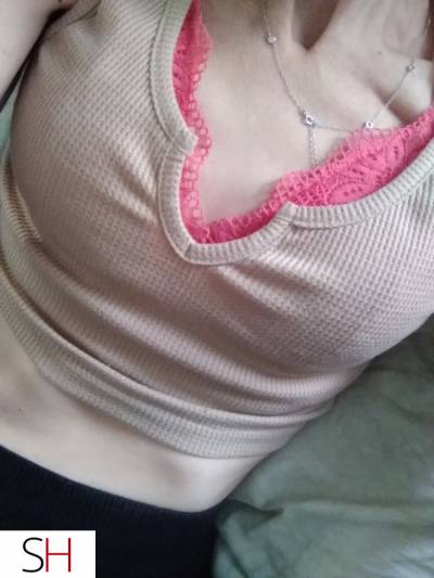 Sexy girl has Car bbbj/Outcall available west side and  in City of Edmonton