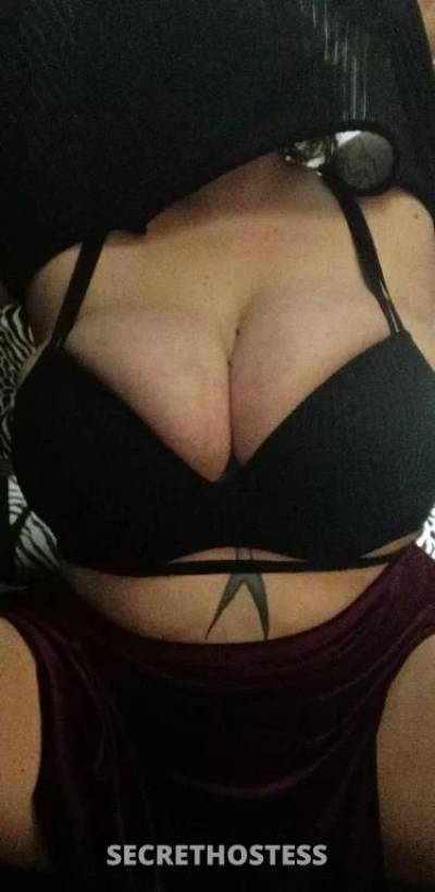 Young Curvy F Cup Danni – Perth Escort in Perth