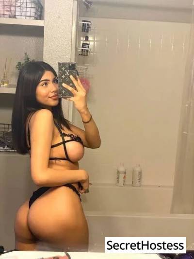 19 Year Old Escort Chicago IL - Image 2
