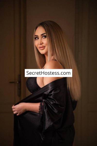 24 Year Old Caucasian Escort Jeddah Blonde Green eyes - Image 1