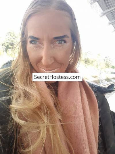 37 Year Old Caucasian Escort Stockholm Redhead Green eyes - Image 2