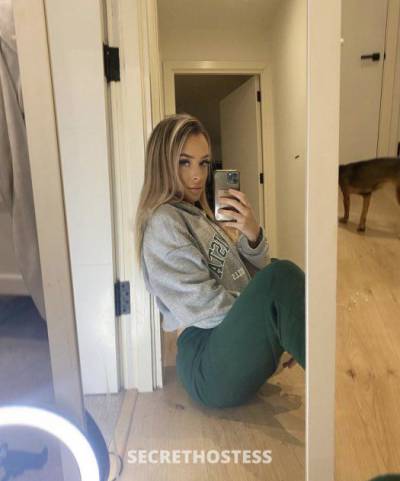 23 year old Escort in Memphis TN Cowgirl?,Hottest?Doggy,?69,Hottest Ride?! Sweetest Moan?,