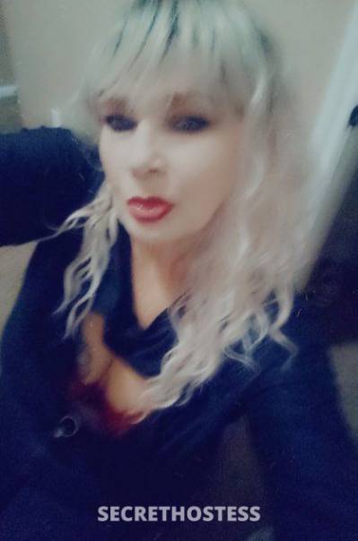 49 year old Escort in College Station TX Soft, sexy extremely talented squirting cougar