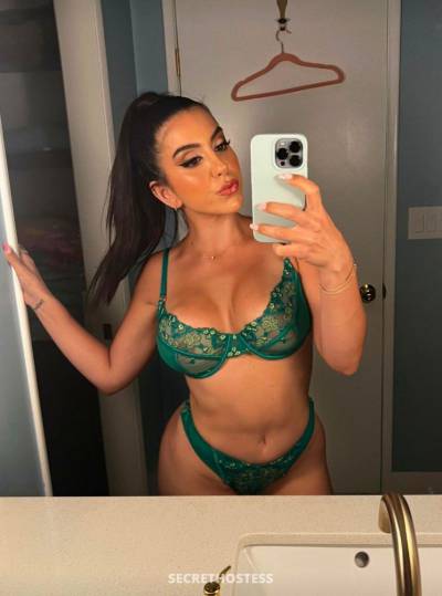 27 year old Asian Escort in Nashville TN Available for sex and massage!! Snap: juliet_moor12 Cell: