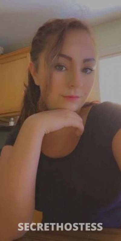 25 year old Escort in Sioux Falls SD ??Car fun/Outcall and incall??//I sell video