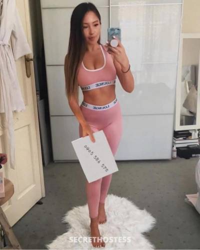 21 year old Escort in Melbourne Genuine Selfies uni girl, stunning independen, massage, lots