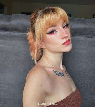 23 year old Asian Escort in Fargo ND Sexy caucasian escort available to offer quality services