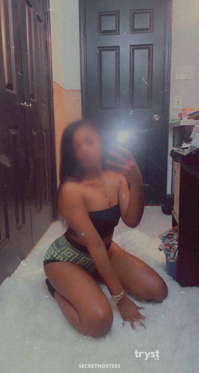 Kato 20Yrs Old Escort Size 8 154CM Tall Atlanta GA Image - 3