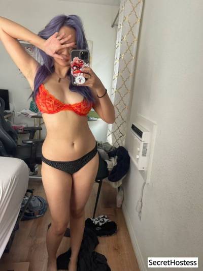 26 Year Old Asian Escort Chicago IL - Image 2