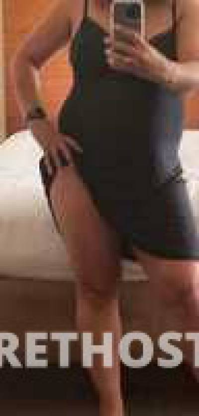 43 Year Old Hispanic Escort Philadelphia PA - Image 3