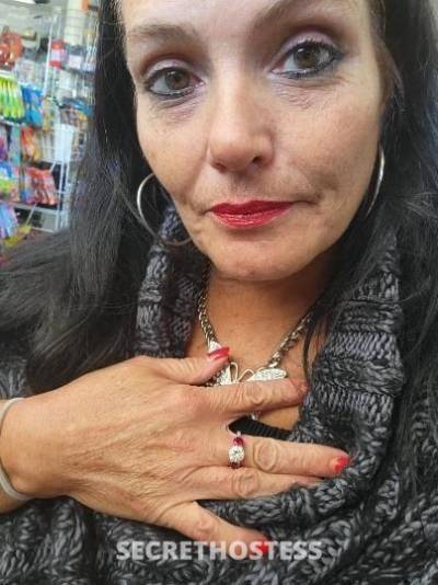46 year old Escort in Philadelphia PA Incall and outcall available now