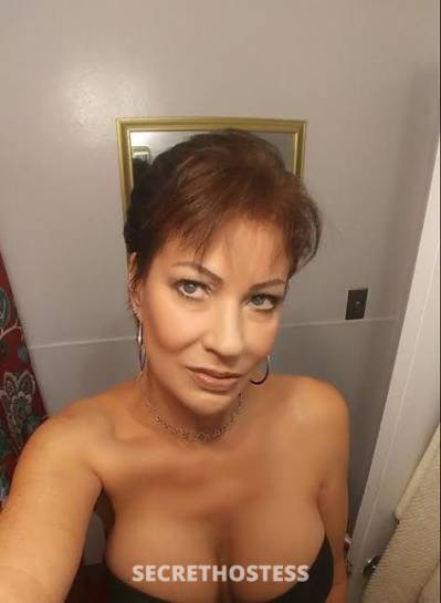 Michelle 50Yrs Old Escort Traverse City MI Image - 3