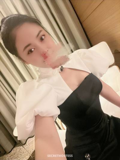 young busty vietnam student in Melbourne