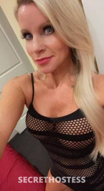 41Yrs Old Escort Bloomington IL Image - 1