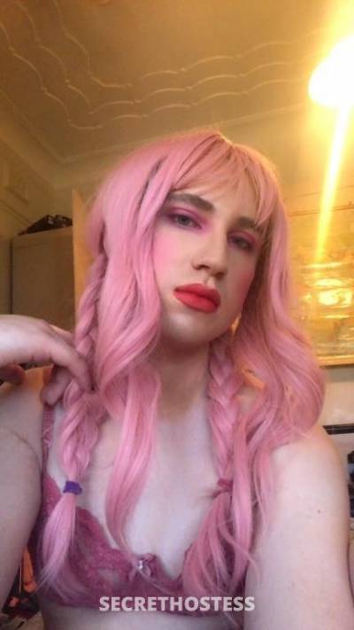 23 year old Escort in Perth Pretty pink slut