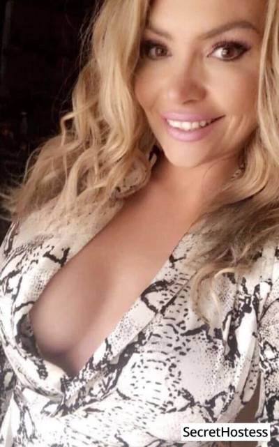 35 Year Old Escort Boston MA Blonde - Image 2