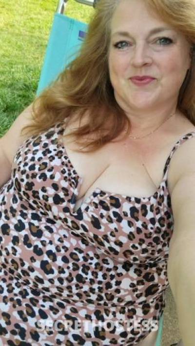 Horny BBW Hotwife Woman Clean Pussy Specials Suck In or  in Lancaster PA