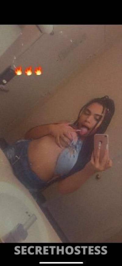 Champagne 21Yrs Old Escort 157CM Tall Chicago IL Image - 1