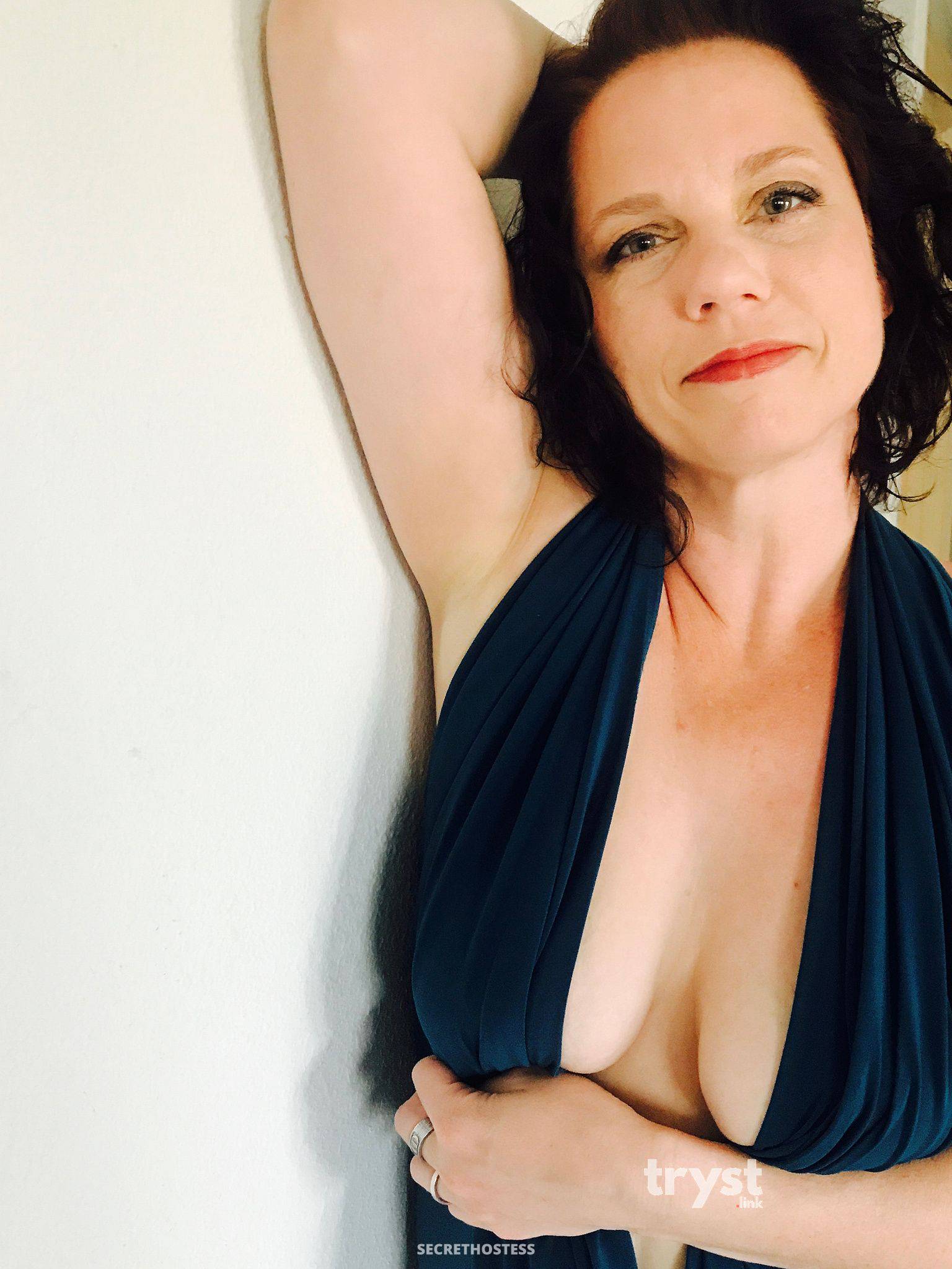 40Yrs Old Escort Size 8 164CM Tall Los Angeles CA Image - 3