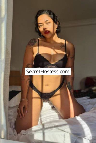 26 year old Latin Escort in London Cleo, Agency