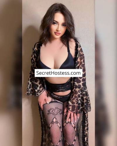 20 Year Old Mixed Escort Manama Brown Hair Green eyes - Image 2