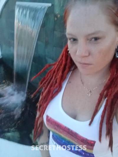 let me be your valentines 💝 natural redhead ready for fun in Memphis TN