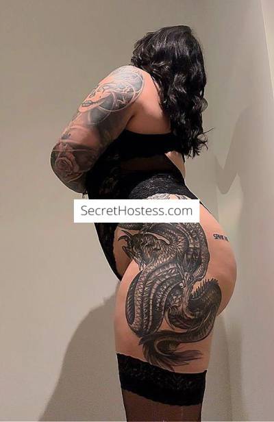 22 year old Australian Escort in Melbourne Curvy brunette slut, I’m available now