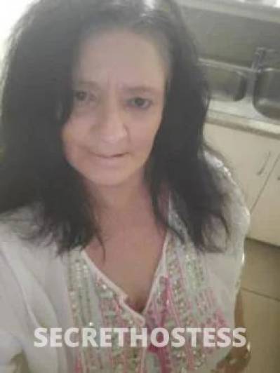 35 year old Escort in Belgian Gardens Townsville sahara townsville
