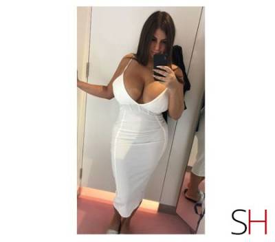 20 year old Asian Escort in London Curvy Helen is back in London only for Outcall, Agency