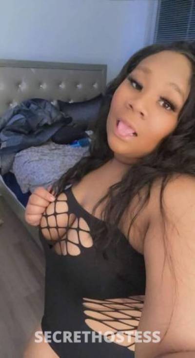 22 Year Old Filipino Escort Seattle WA - Image 3