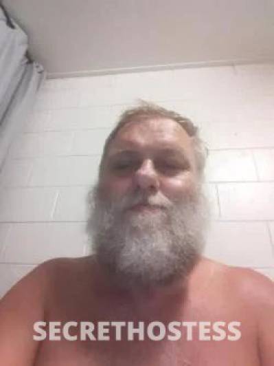 49 year old Escort in Belgian Gardens Townsville Looking for a female that likes a gentle giant type
