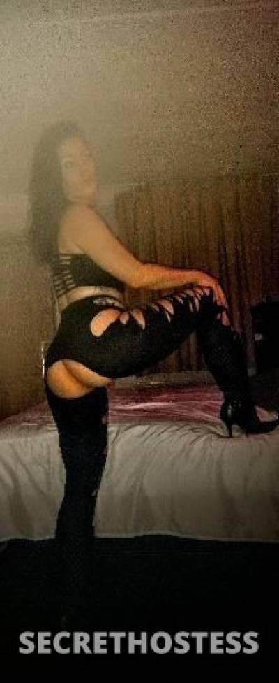 26 year old Escort in Houston TX start your day with a extra Julie Expresso shot