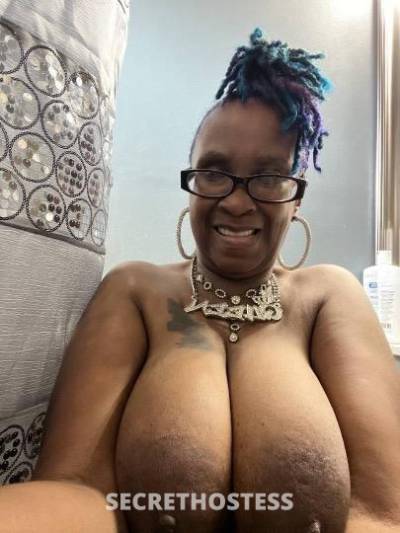 53 year old Escort in Houston TX MILF seeking satisfaction