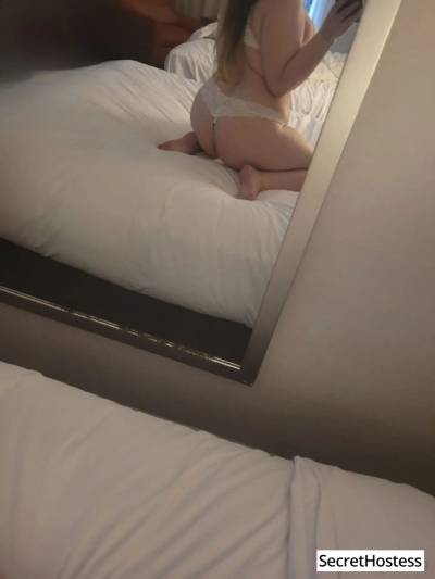 25 Year Old Escort Toronto Brunette - Image 1