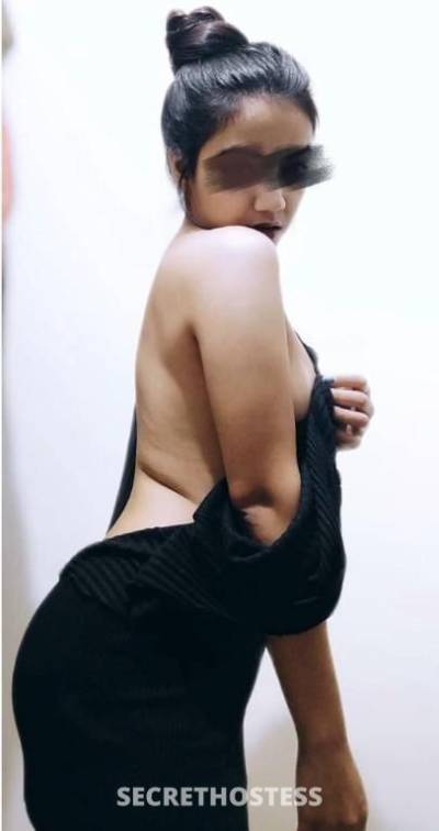 24 year old Indonesian Escort in Ascot Perth Neisha Best Arab Muslim Deepthroat Specialist