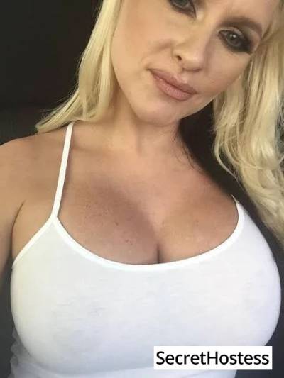 26 Year Old Escort Seattle WA Blonde - Image 1