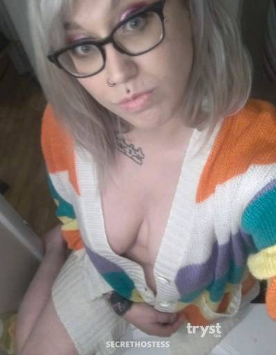 30 Year Old White Escort Detroit MI Brunette - Image 3