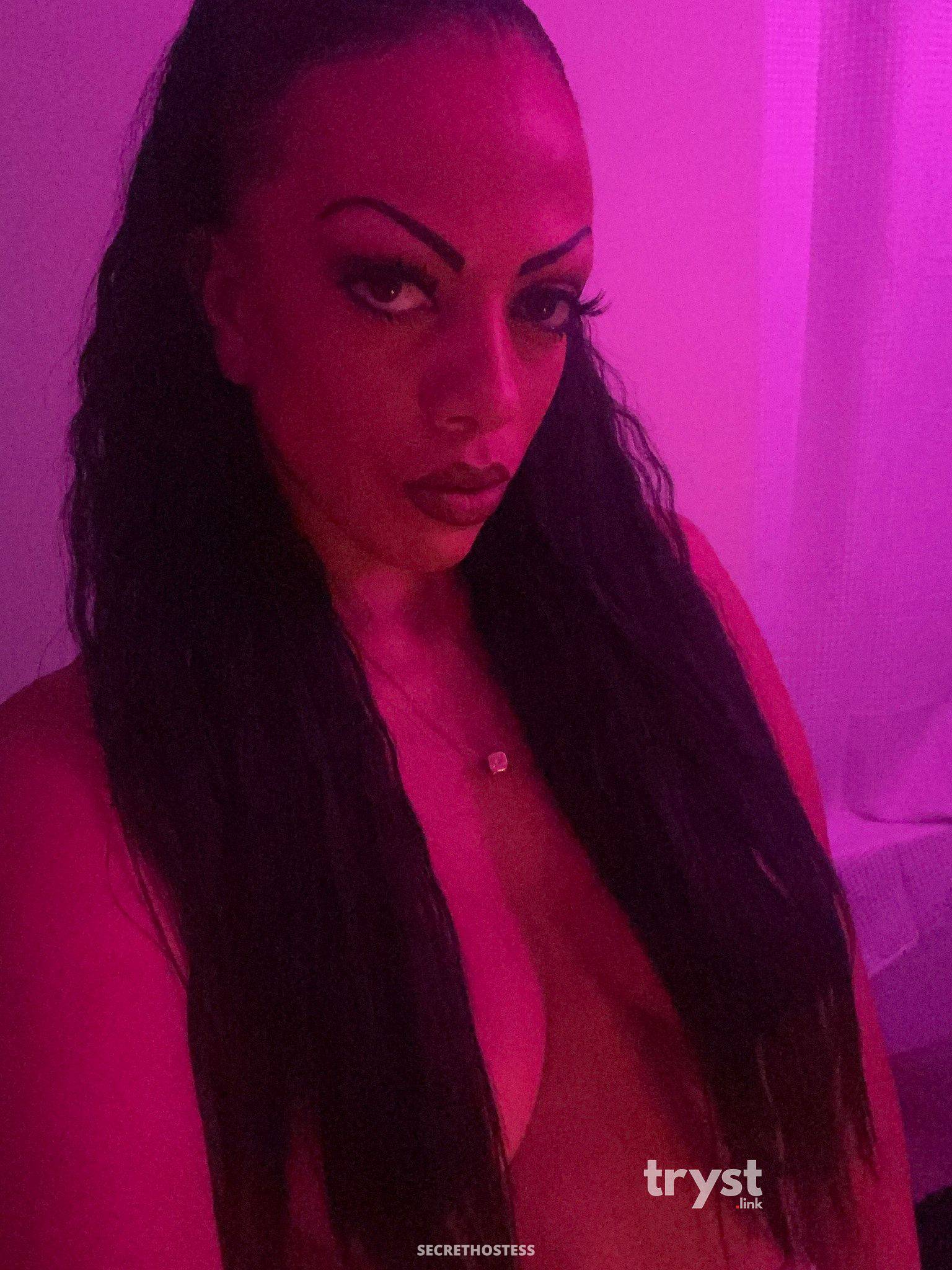 30Yrs Old Escort Size 8 159CM Tall Scottsdale AZ Image - 1
