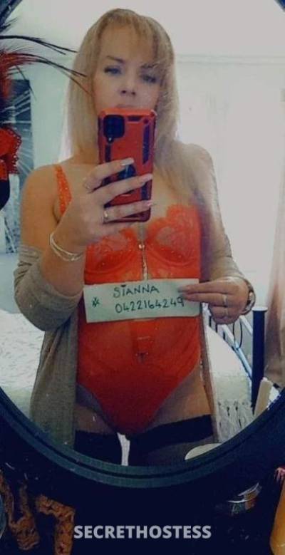 37 year old Escort in Augustine Heights Brisbane Hosting in goodna area today 10am to 3pm ! Xx