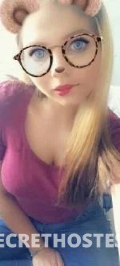 22 year old Escort in Georgetown Newcastle Valentine Day fuck
