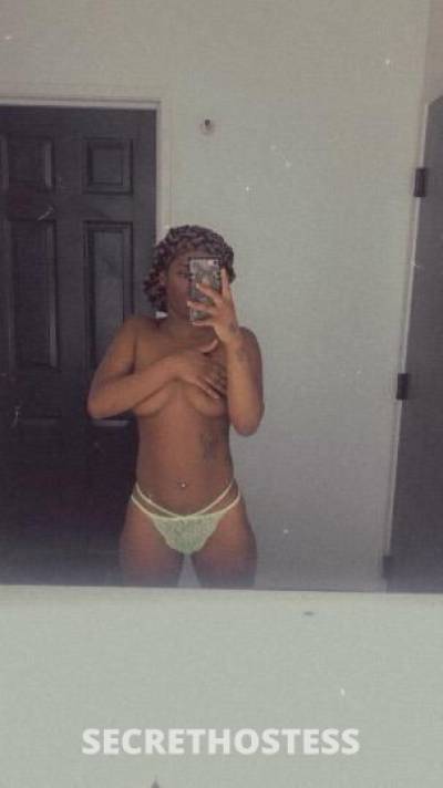 24 year old Escort in Memphis TN Chocolate Bunni