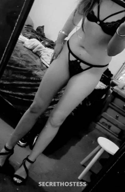28 year old Australian Escort in Adelaide Hot brunette – 26 – 26