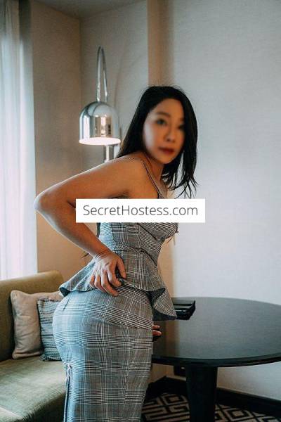29 year old Asian Escort in Canberra Qualified Masseuse Nuru Massag/ full service in Canberra- 
